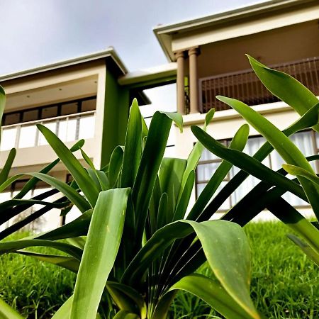 Uzuri Lifestyle Villa Port Saint John's Exterior photo